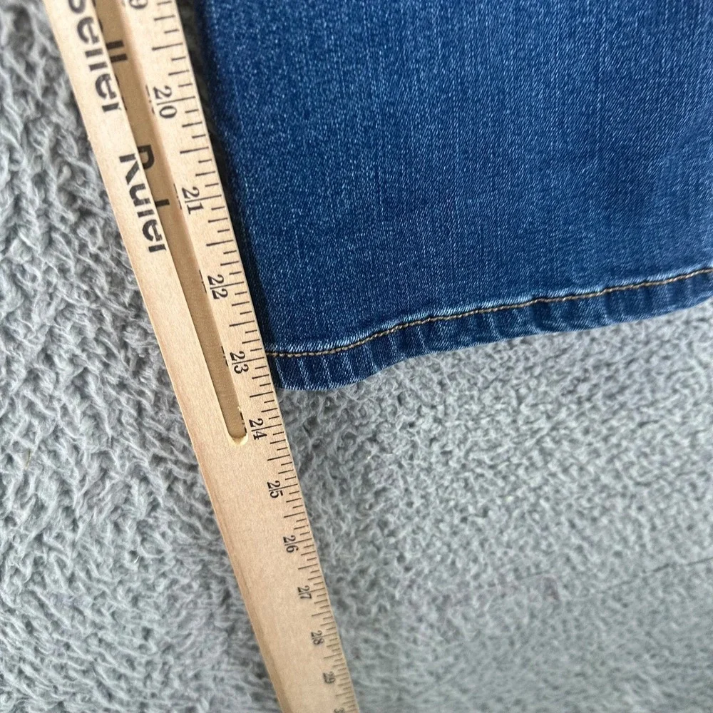D. Jeans Womens 38x23 Blue Cotton Denim Capri Faded Streetwear Travel Stretch